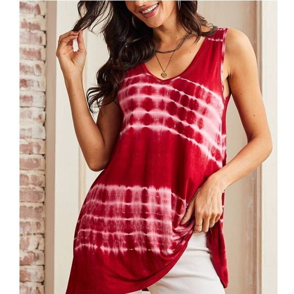 Red & White Tie-Dye V-Neck Tank - Picture 1 of 7